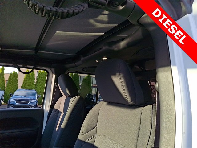 Used 2022 Jeep Wrangler Unlimited Sport image 14