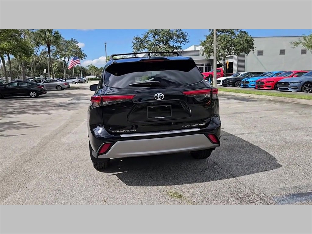 Used 2022 Toyota Highlander Platinum image 36