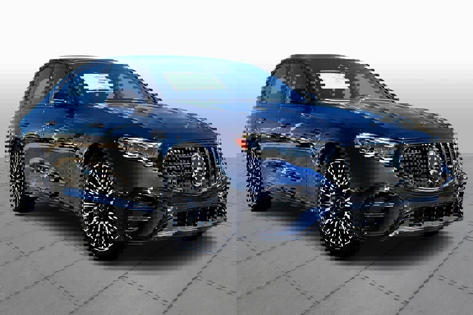 New 2026 Mercedes-Benz E 53 AMG e 4MATIC Sedan image 2