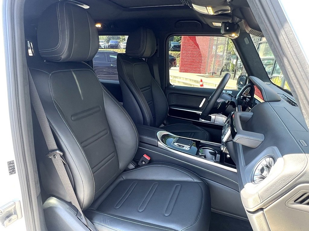 Used 2025 Mercedes-Benz G 550 image 29