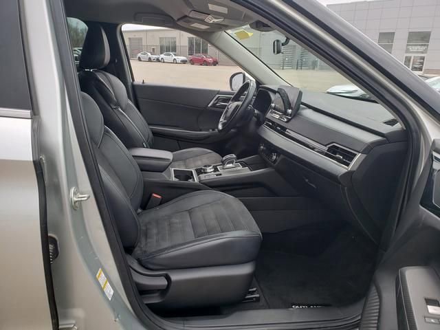 Used 2022 Mitsubishi Outlander SE image 16