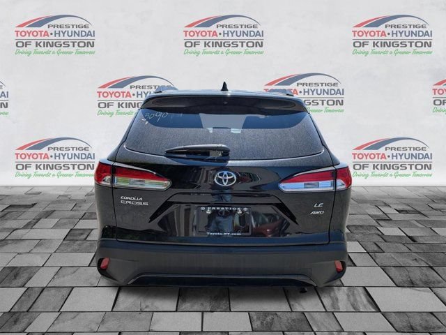 Certified 2023 Toyota Corolla Cross LE AWD/4WD image 4