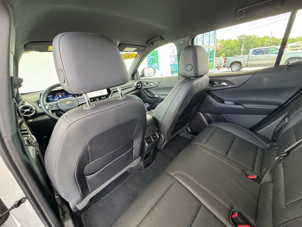 Used 2025 Chevrolet Equinox LT w/ Convenience Package II AWD/4WD image 22