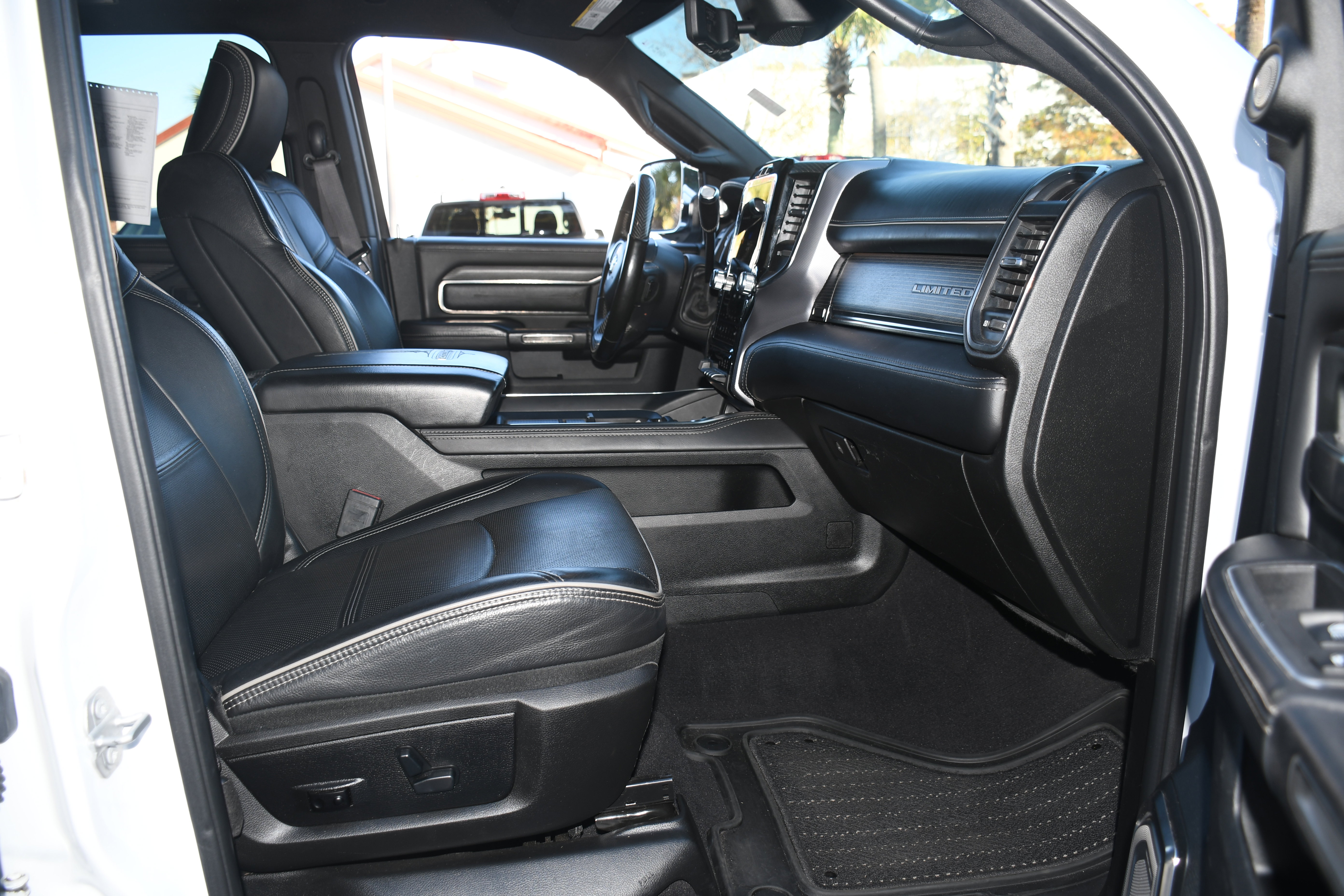 Used 2021 RAM 2500 Limited image 21