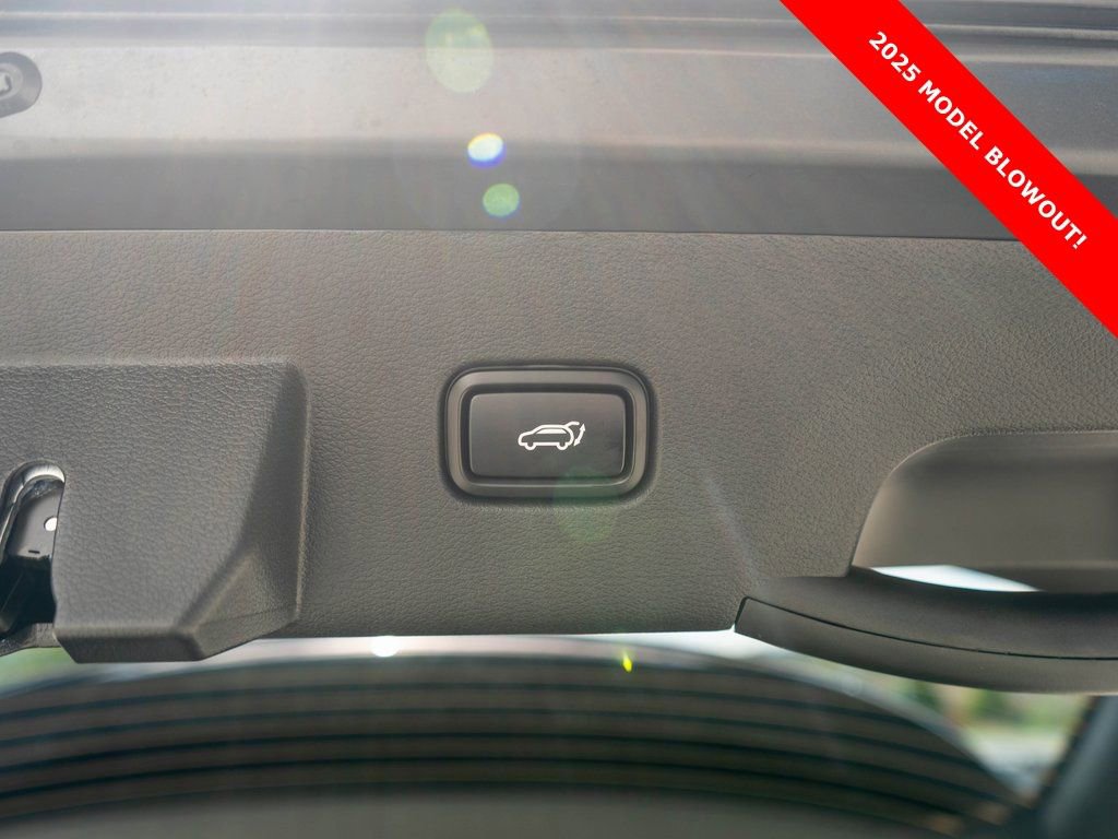 Used 2025 Kia Sportage SX Prestige image 31