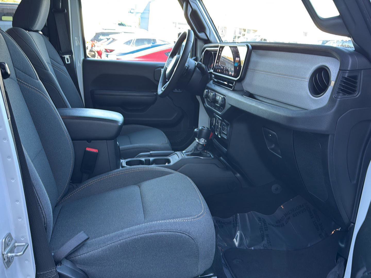 Used 2024 Jeep Wrangler Sport S image 10