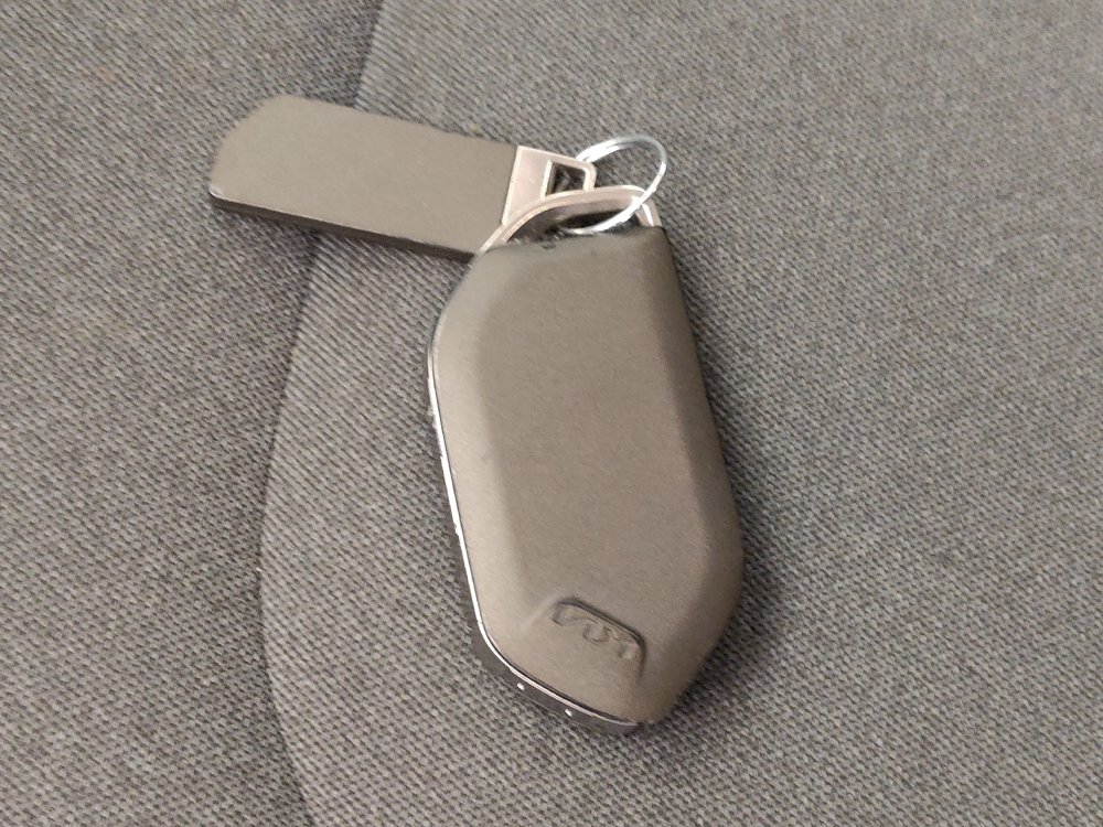 Used 2025 Kia K4 FWD image 32