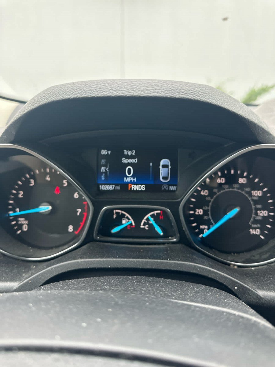 Used 2018 Ford Escape SE w/ SE Sport Appearance Package AWD/4WD image 8