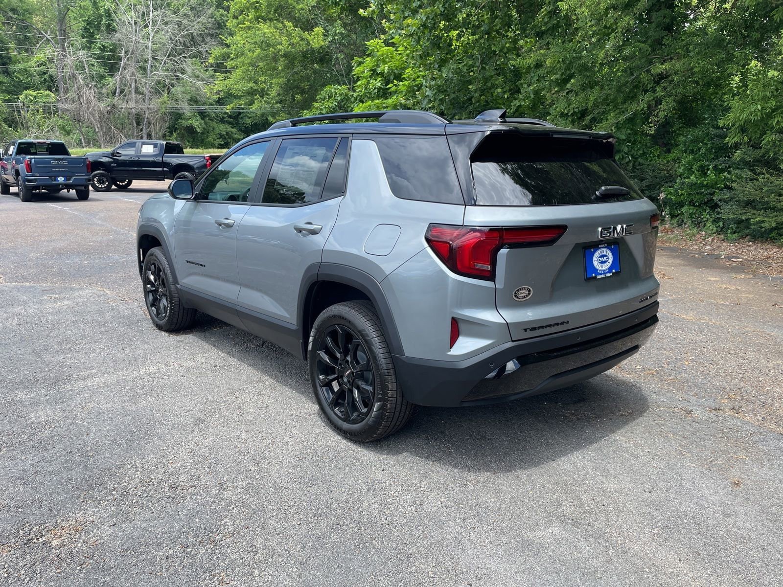 New 2026 GMC Terrain Elevation w/ Black Edition FWD image 3