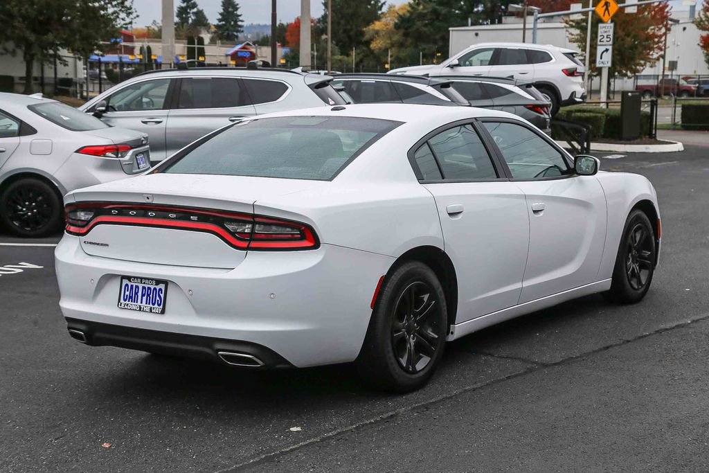 Used 2019 Dodge Charger SXT image 9