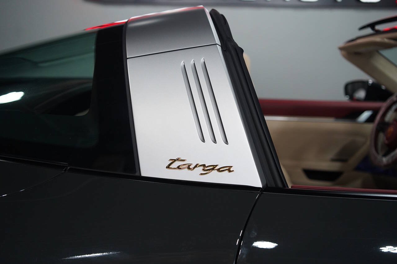 Used 2021 Porsche 911 Targa 4S Heritage Design AWD/4WD image 39