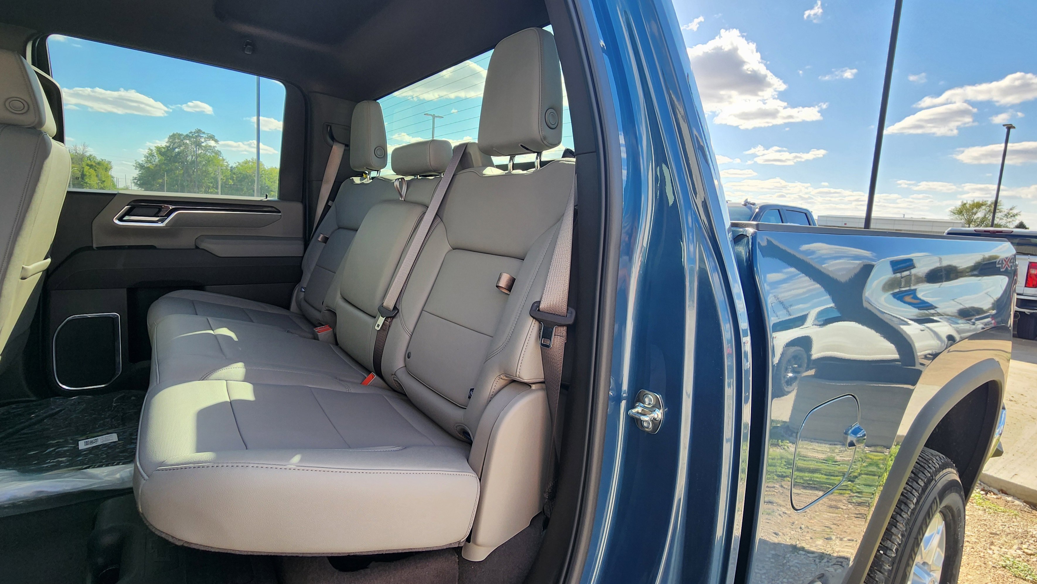 New 2025 Chevrolet Silverado 3500 LTZ image 16