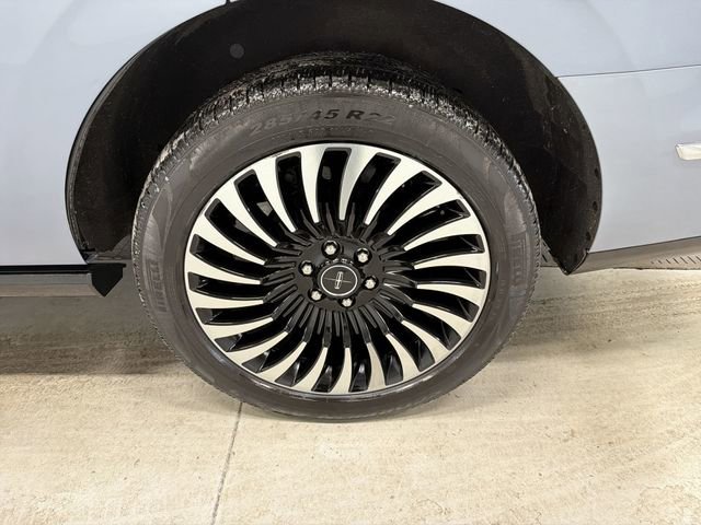 Used 2021 Lincoln Navigator Black Label image 14