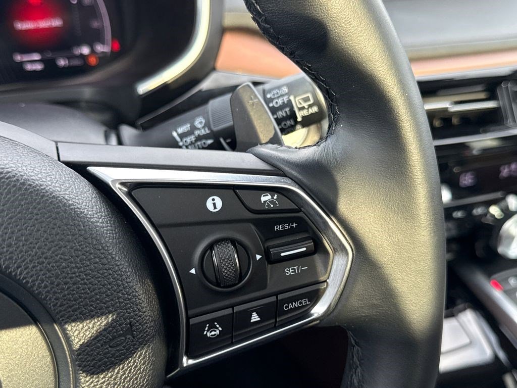 Used 2023 Acura MDX SH-AWD w/ Technology Package image 26