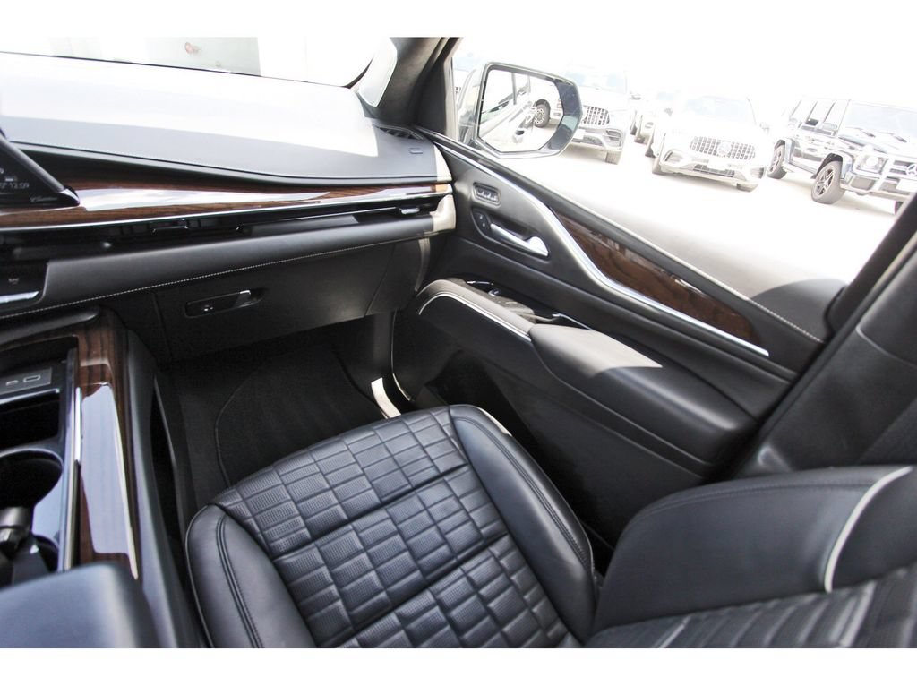 Used 2021 Cadillac Escalade Sport Platinum AWD/4WD image 10