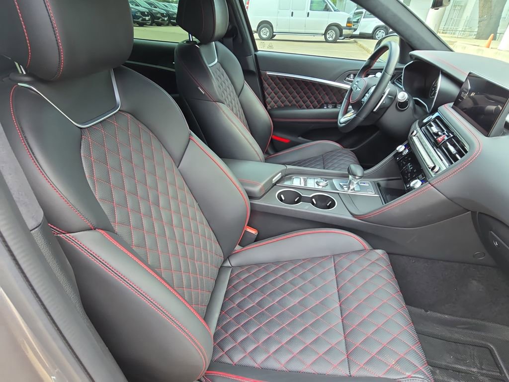 Used 2025 Genesis G70 3.3T Advanced w/ Sport Prestige Package RWD image 10