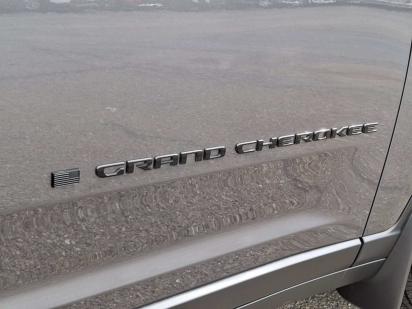 New 2025 Jeep Grand Cherokee Altitude AWD/4WD image 12