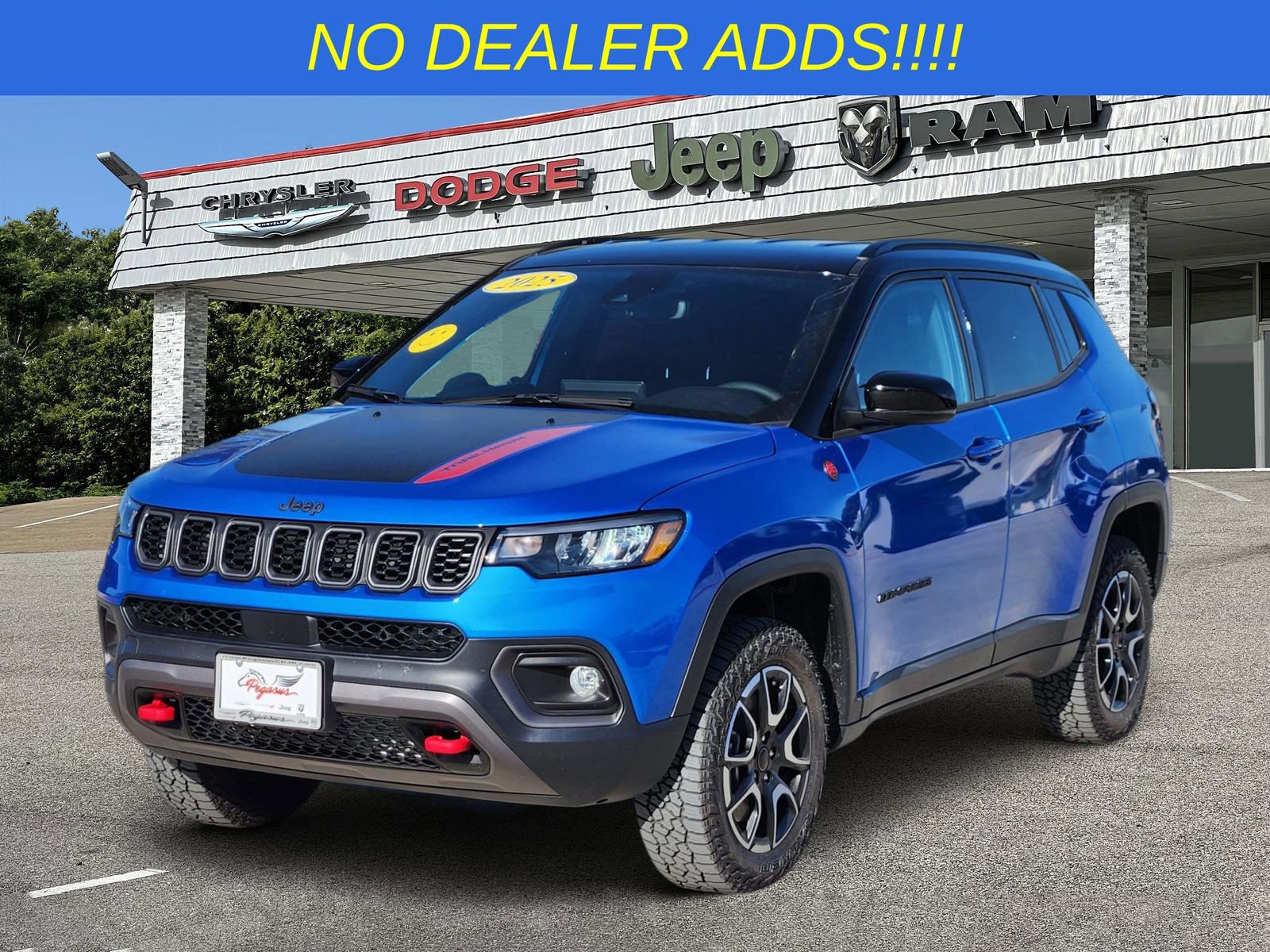New 2025 Jeep Compass Trailhawk image 2