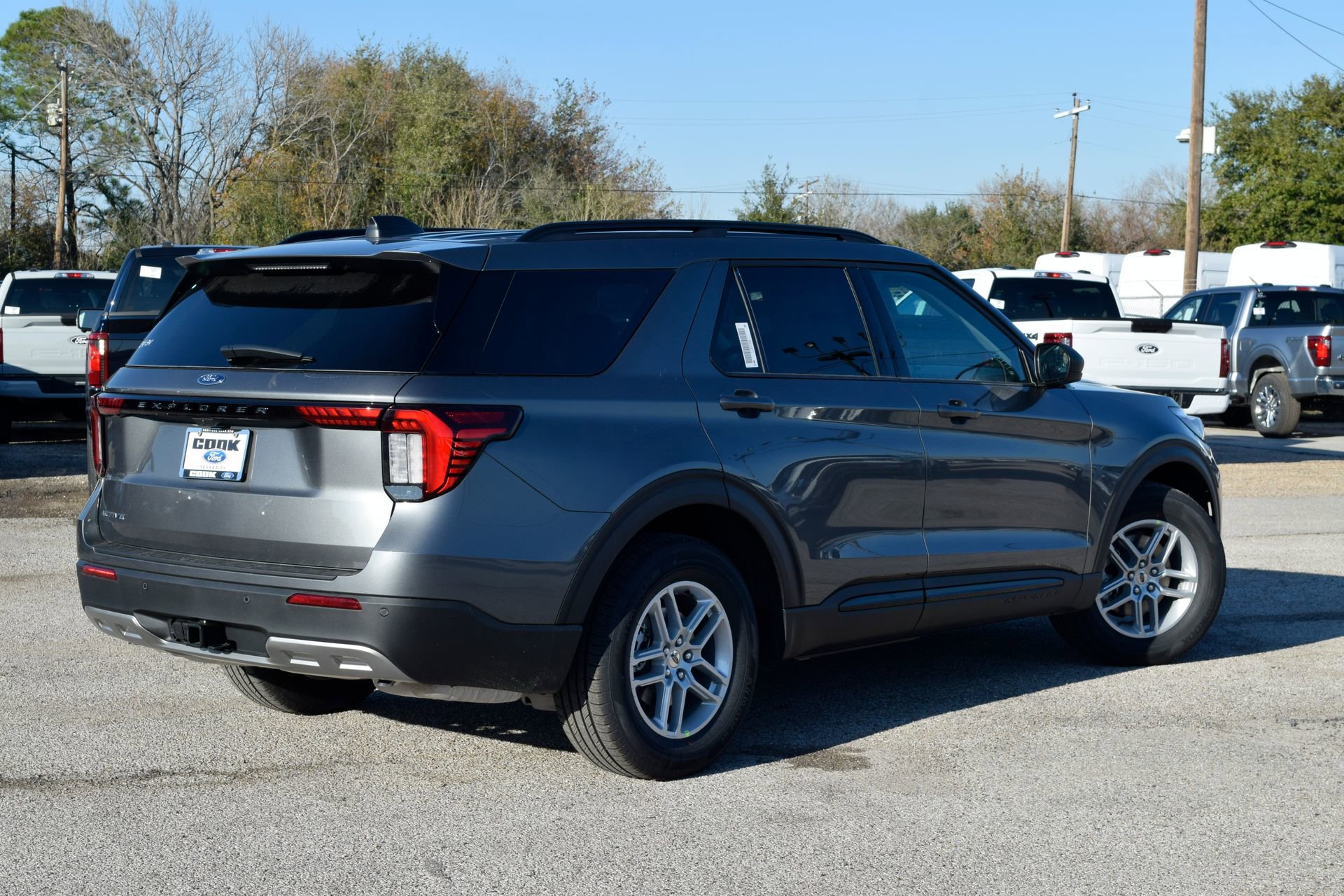 New 2026 Ford Explorer Active w/ Active Comfort Package image 6