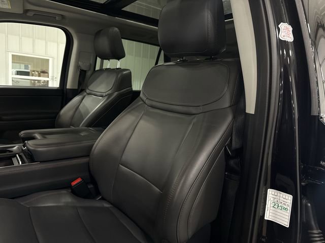 Used 2025 Ford Expedition Active AWD/4WD image 21
