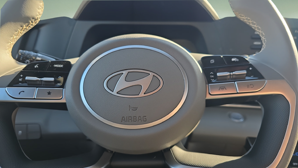 Certified 2026 Hyundai Elantra Sport FWD image 12