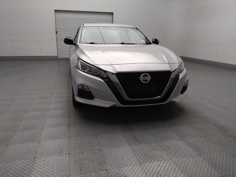Used 2020 Nissan Altima 2.5 SR w/ Premium Package image 14
