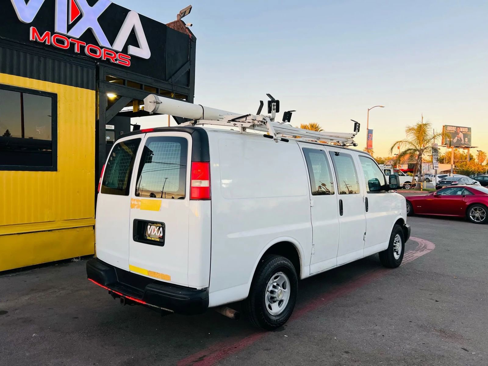 Used 2013 Chevrolet Express 2500 image 5