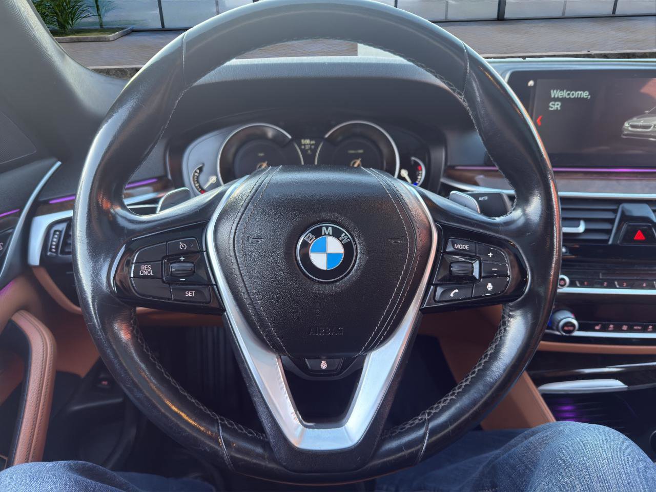 Used 2018 BMW 540i xDrive 540i xDrive Sedan w/ Premium Package image 10