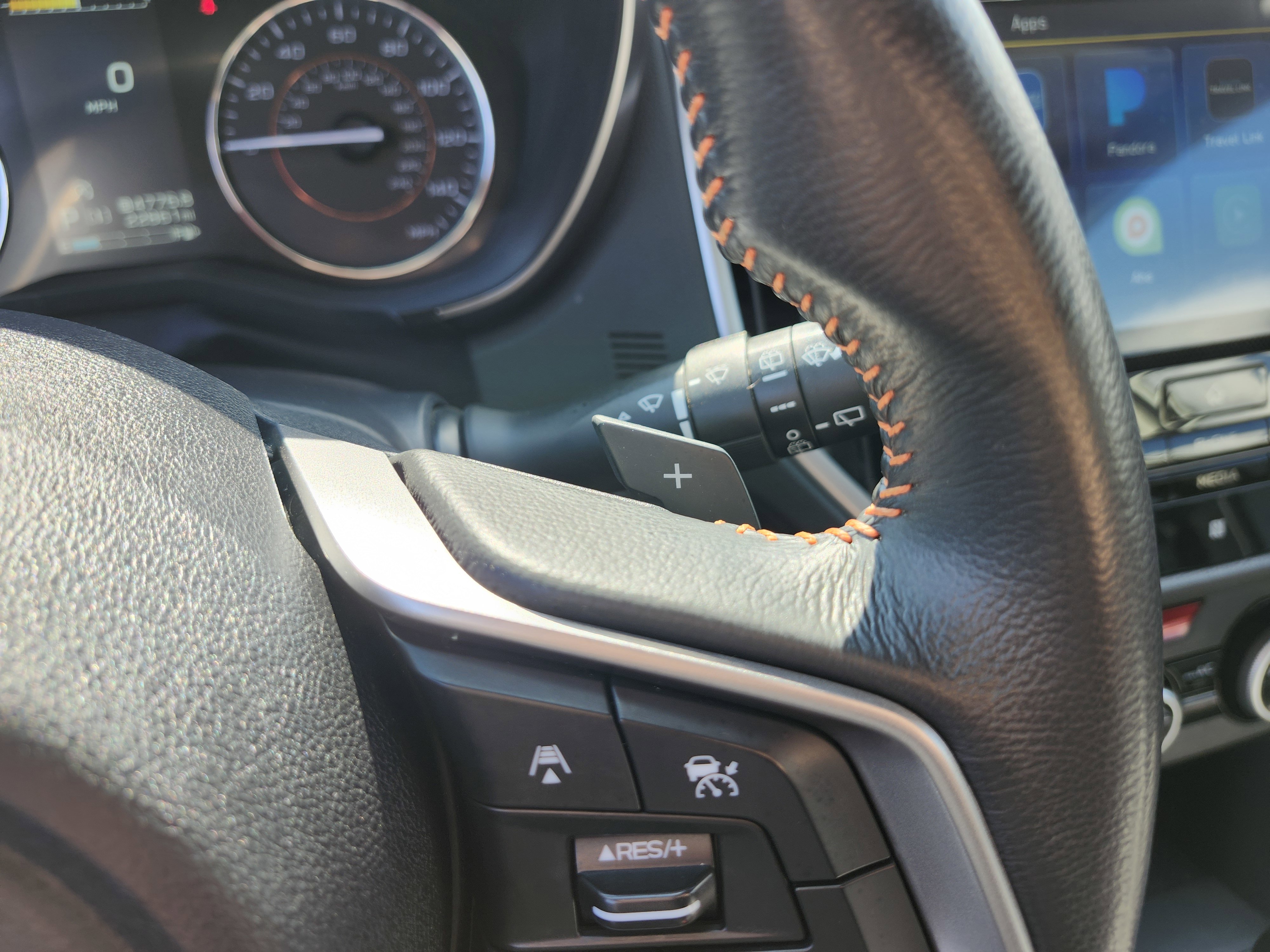 Used 2023 Subaru Crosstrek 2.5i Limited w/ Moonroof Package image 11