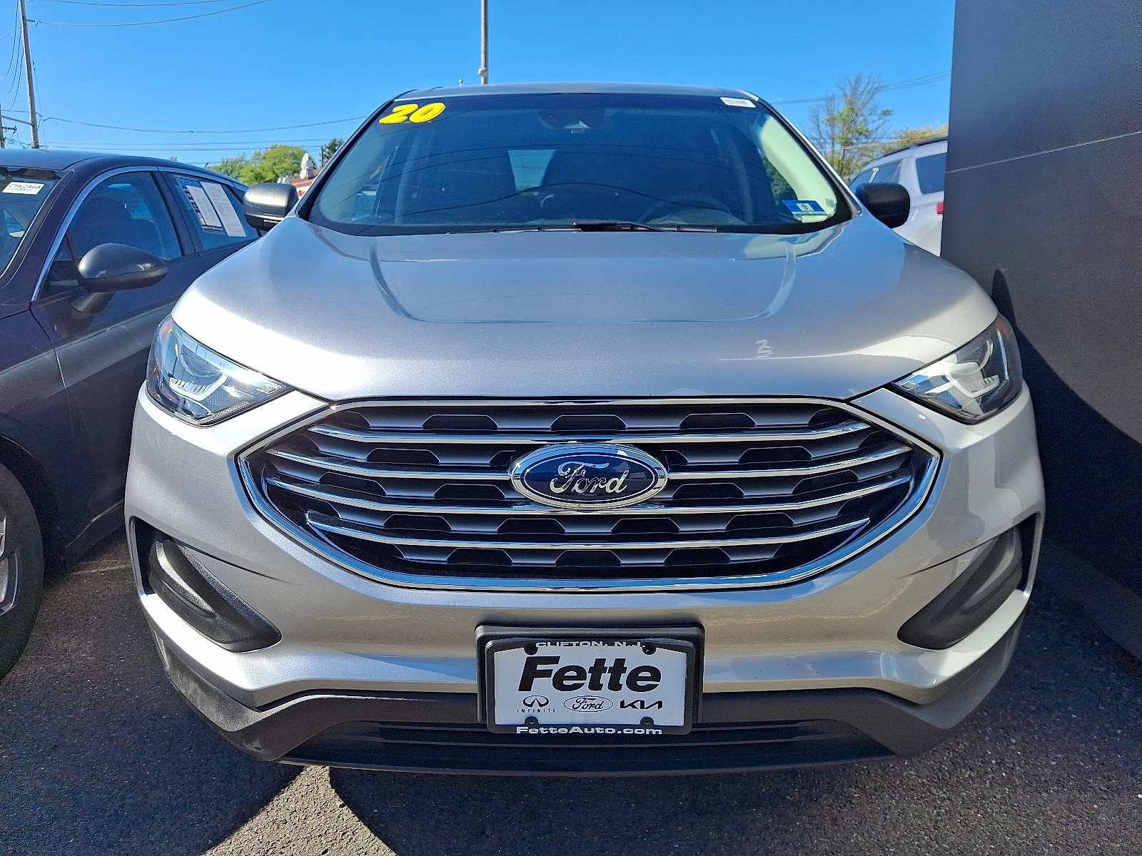 Used 2020 Ford Edge SE AWD/4WD image 2