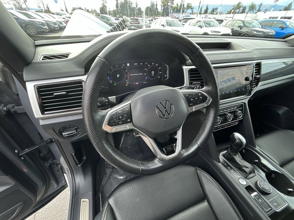 Used 2022 Volkswagen Atlas Cross Sport SEL R-Line image 14