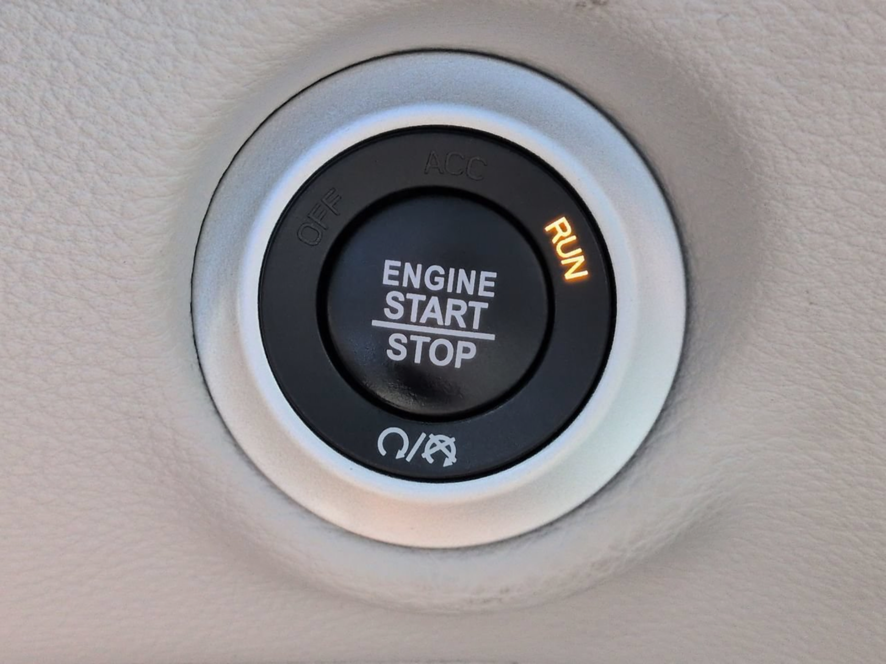 Used 2022 Chrysler Pacifica Limited AWD/4WD image 37