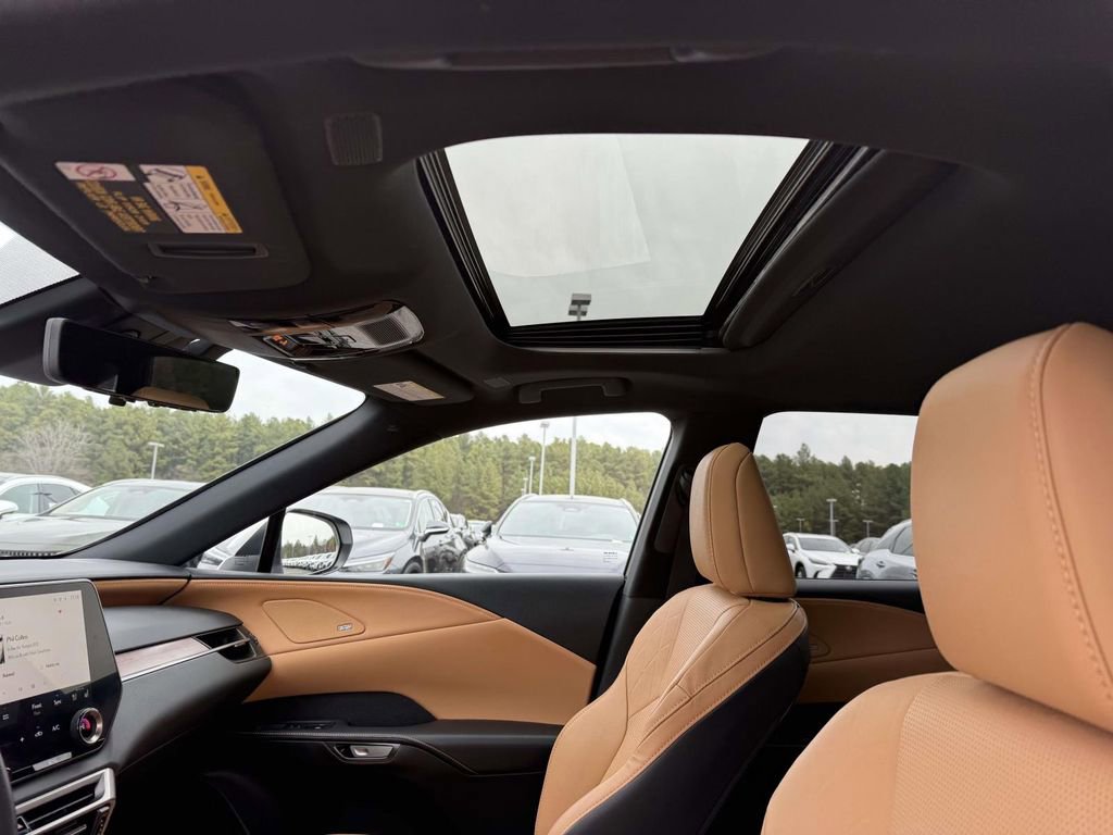 Used 2024 Lexus RX 350 image 21