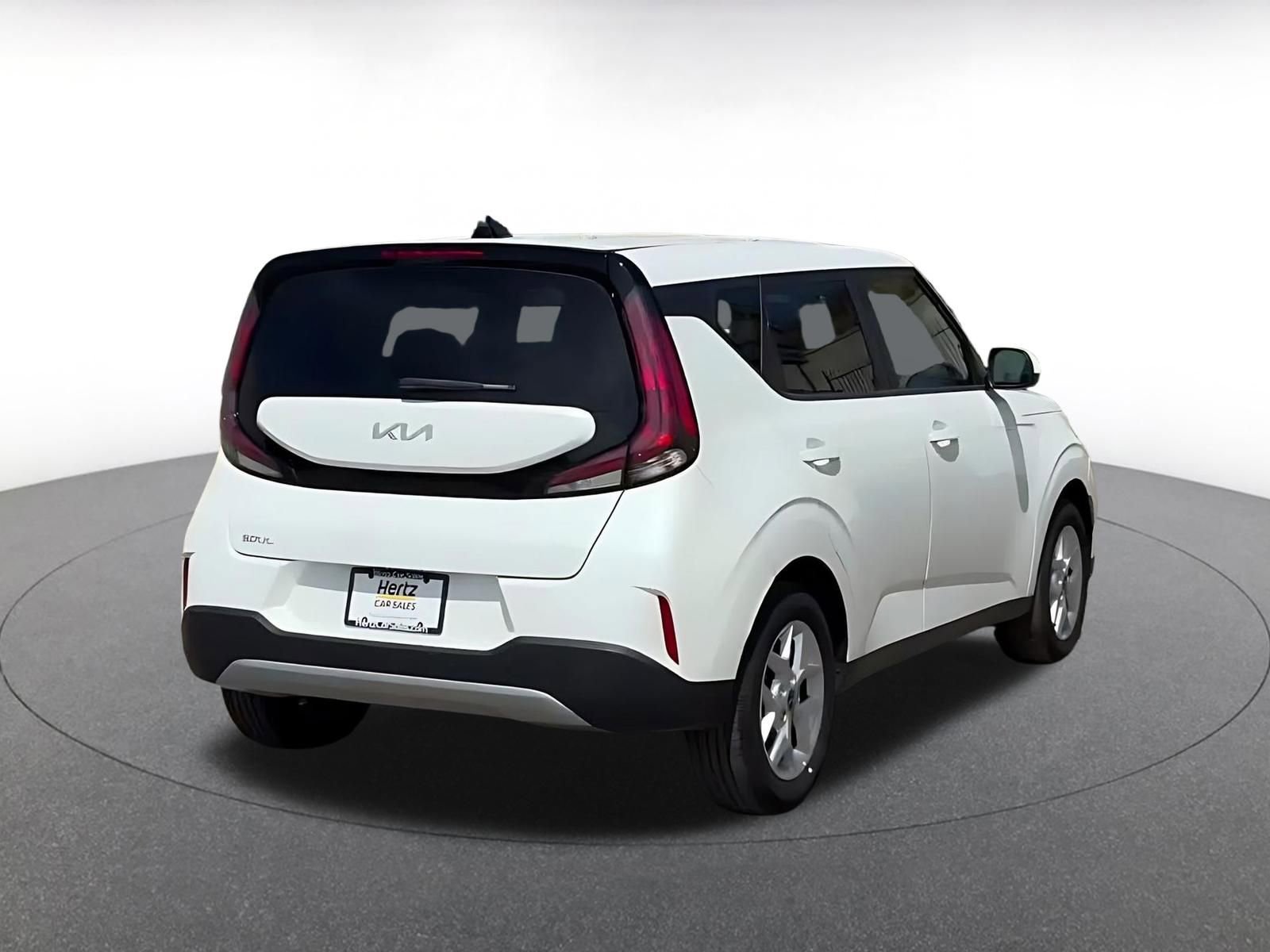 Used 2025 Kia Soul LX w/ LX Technology Package image 14