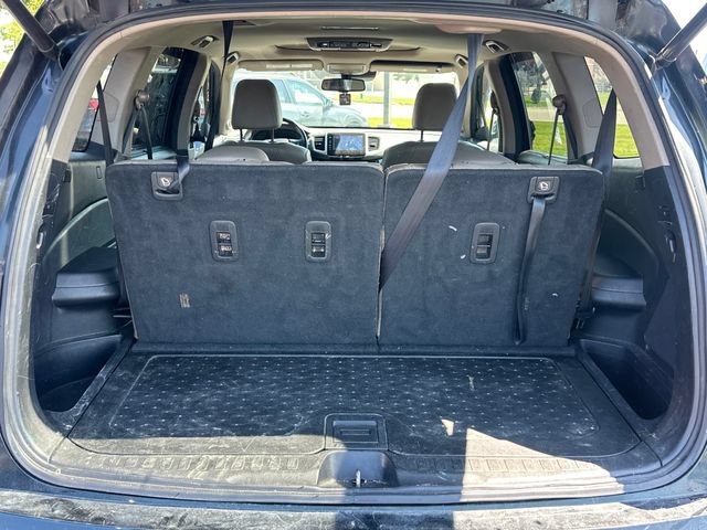 Used 2016 Honda Pilot Touring image 7