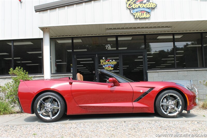 Used 2015 Chevrolet Corvette Stingray Convertible w/ 2LT Preferred Equipment Group RWD image 21