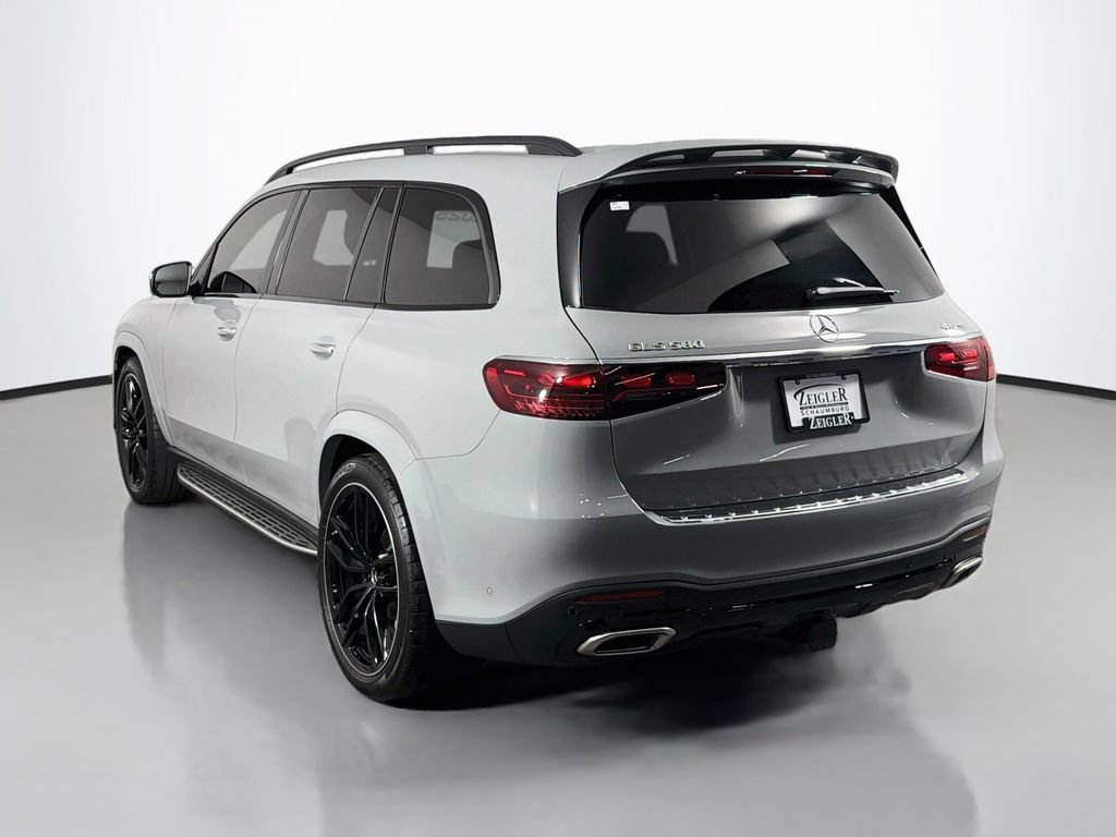 Used 2025 Mercedes-Benz GLS 580 4MATIC image 5