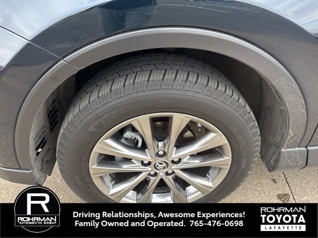 Used 2018 Toyota RAV4 Limited image 6