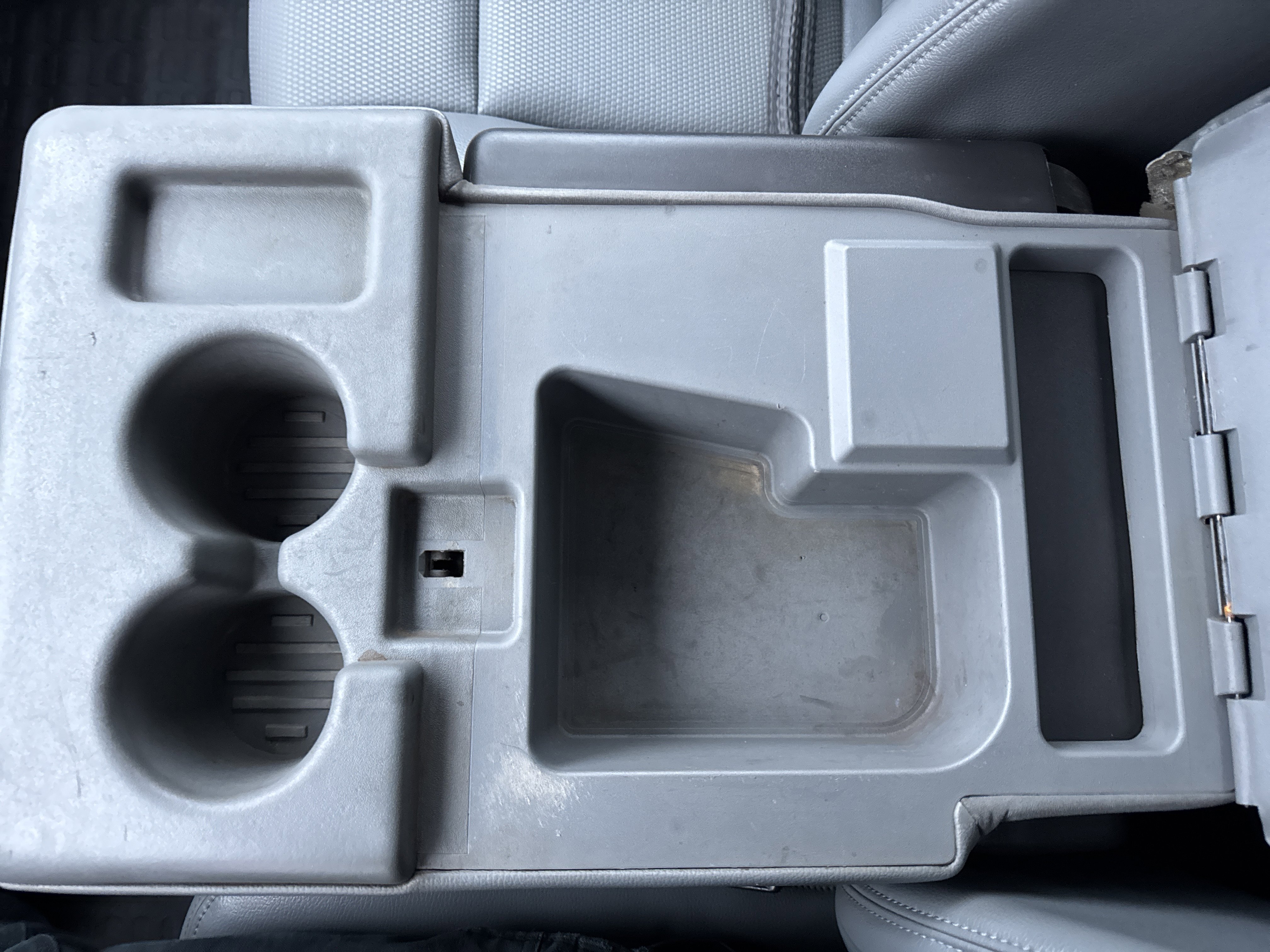 Used 2014 Ford F450 XL w/ Snow Plow Prep Package image 20