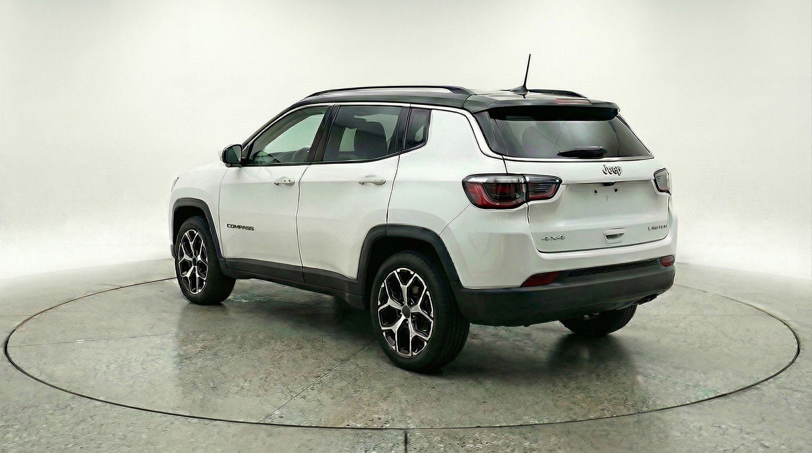 Used 2025 Jeep Compass Limited image 6