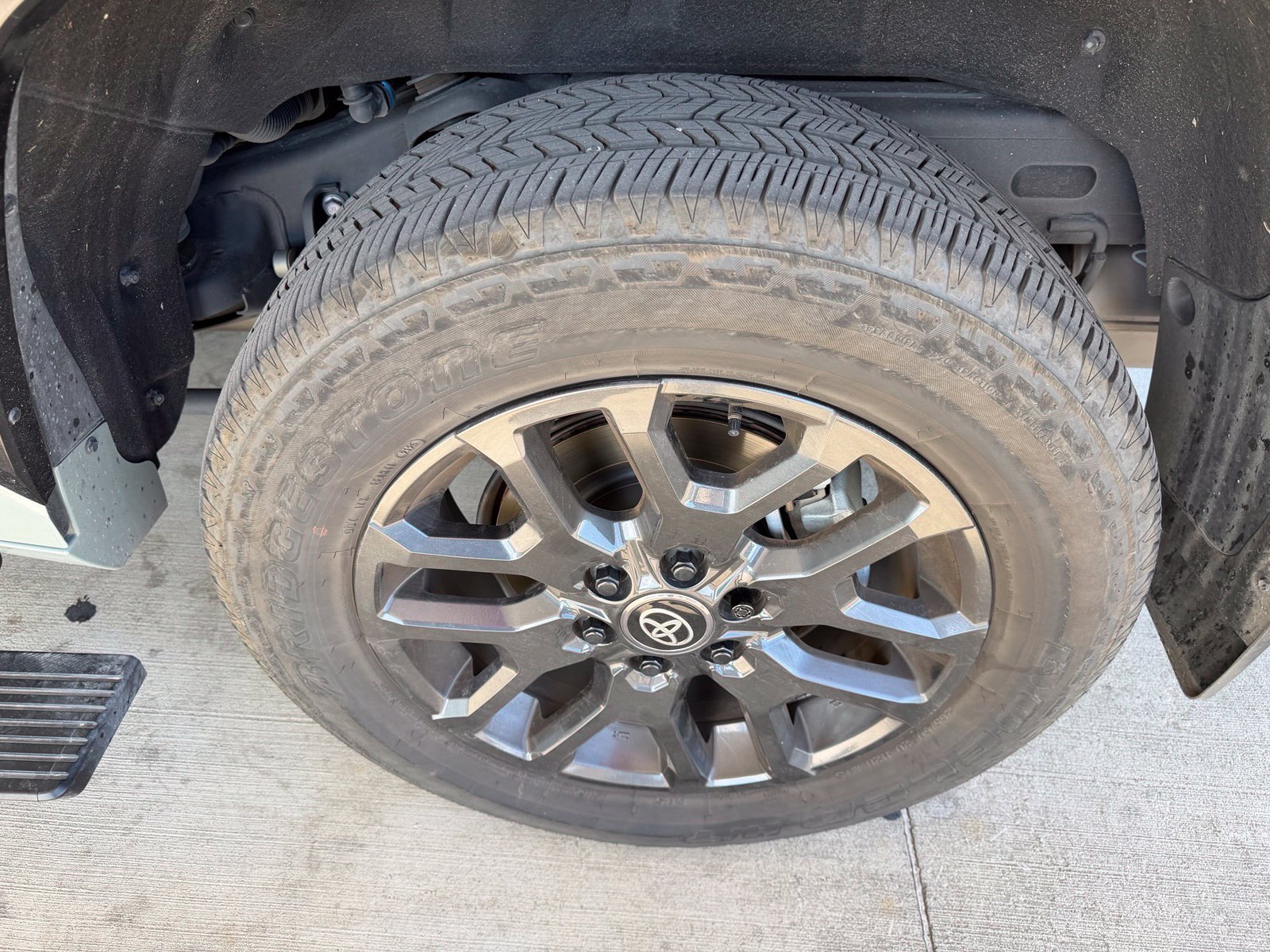 Used 2025 Toyota Sequoia Platinum AWD/4WD image 13