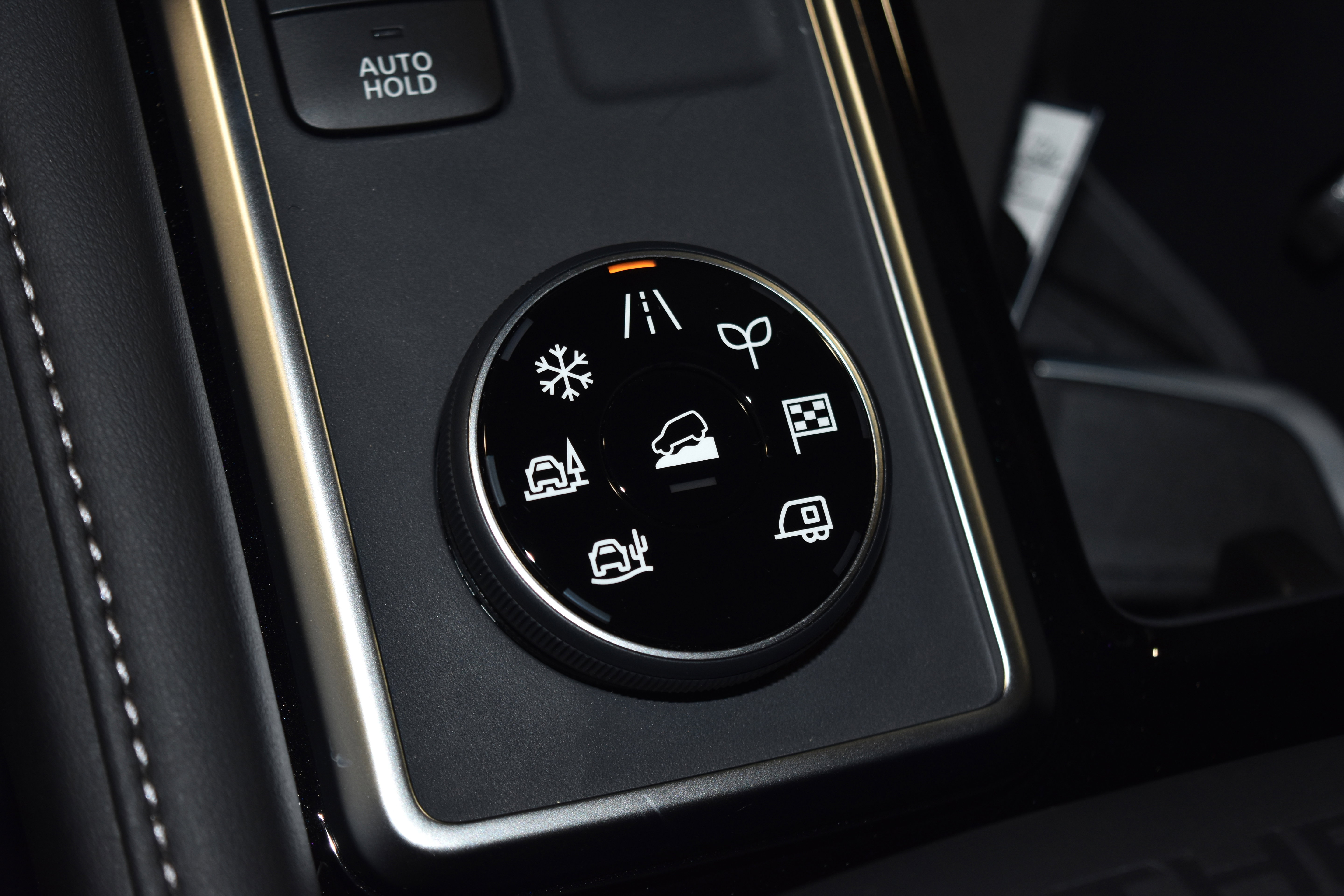 New 2026 Nissan Pathfinder SL w/ Cargo Package image 13