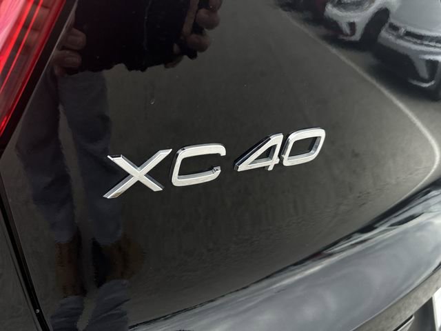 Used 2023 Volvo XC40 B5 Plus w/ Driver Assist Package AWD/4WD image 31