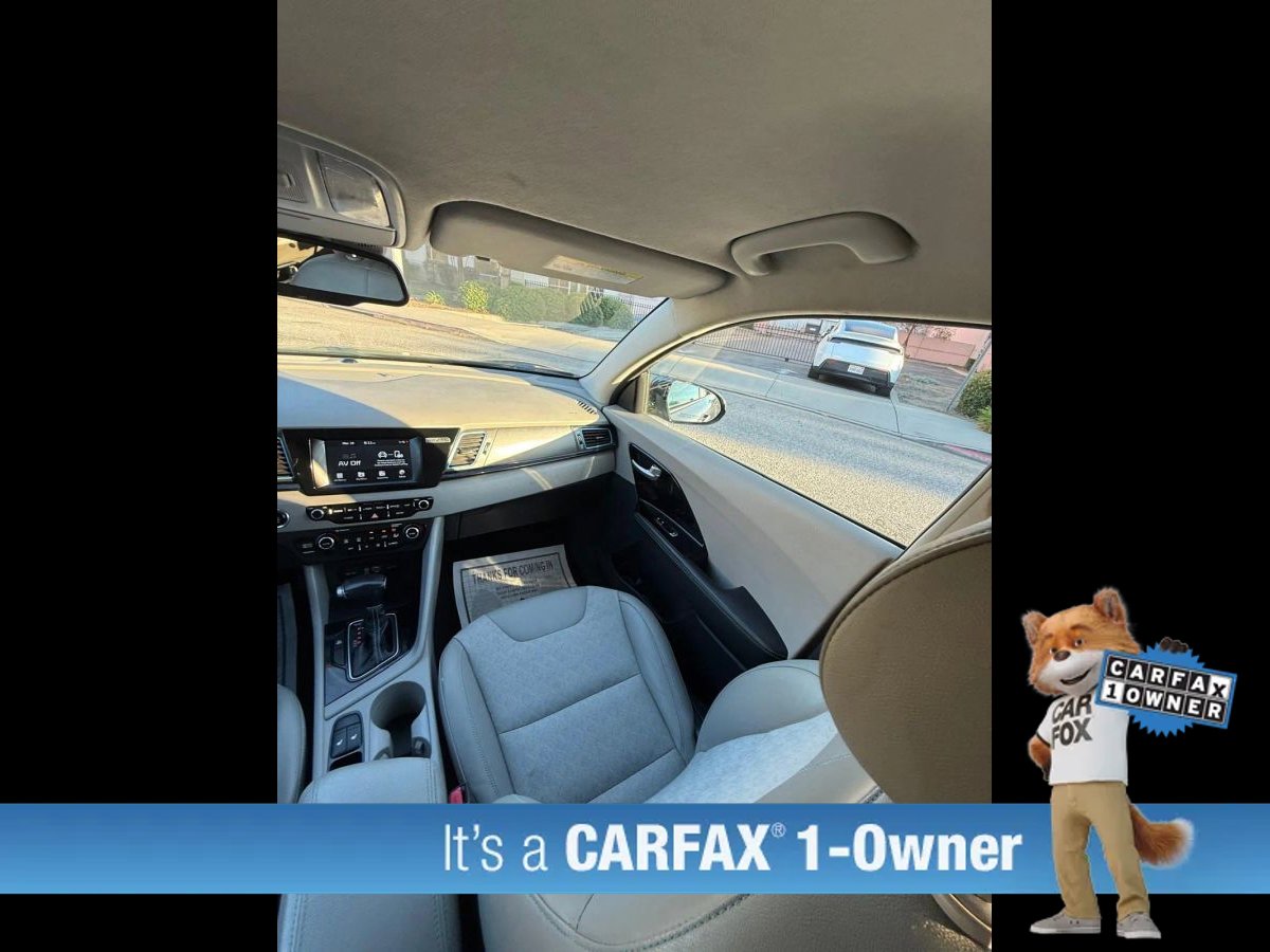Used 2018 Kia Niro EX image 32