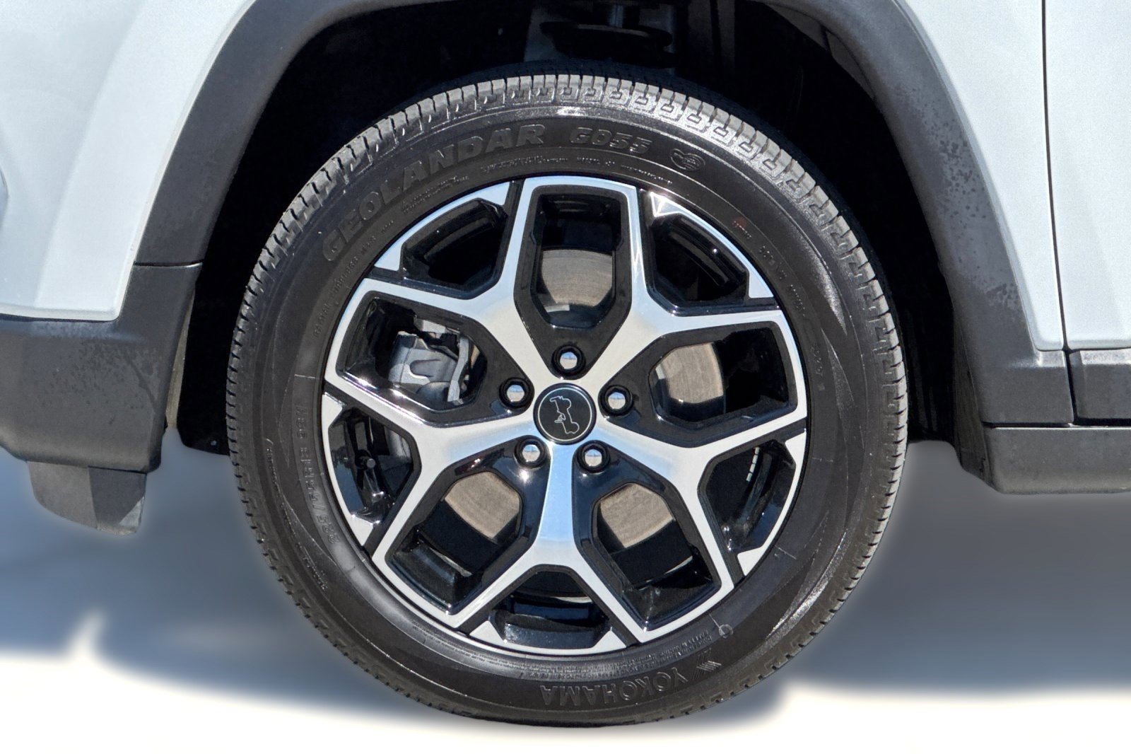 Used 2025 Jeep Compass Limited image 11