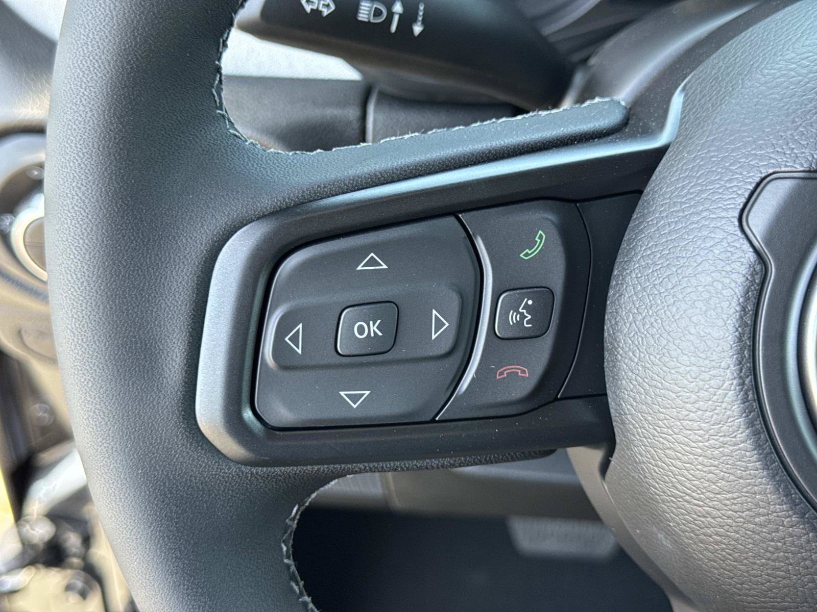 New 2026 Jeep Gladiator Sport AWD/4WD image 8