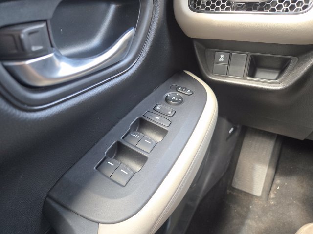 Used 2023 Honda HR-V LX image 18