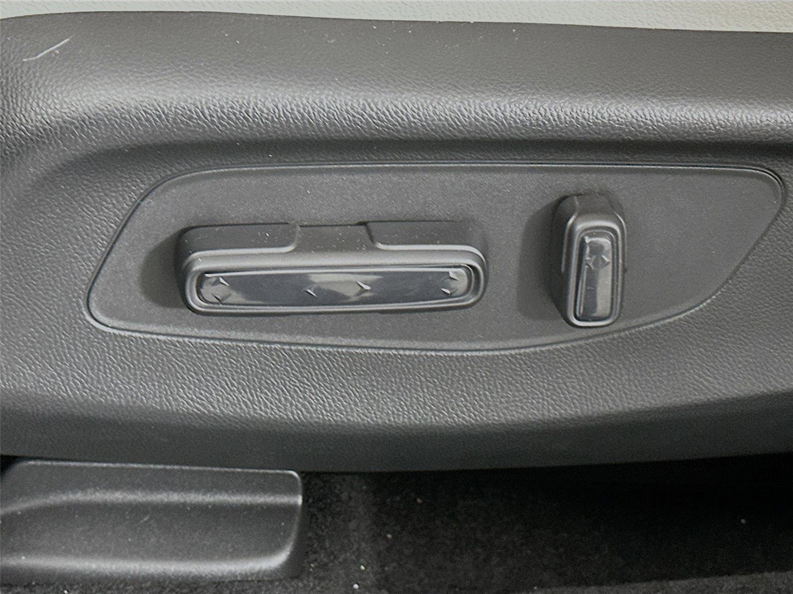 New 2026 Honda HR-V EX-L image 19