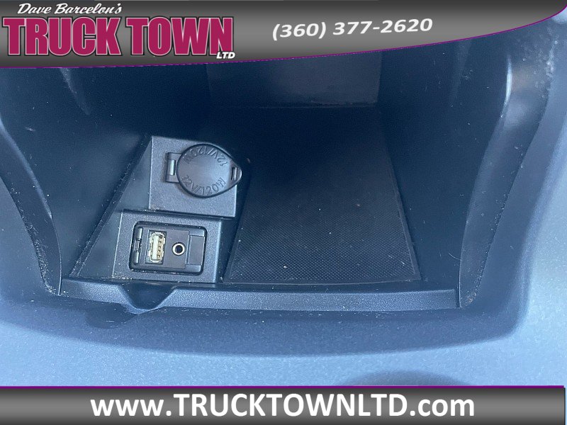 Used 2015 Toyota Camry LE FWD image 31