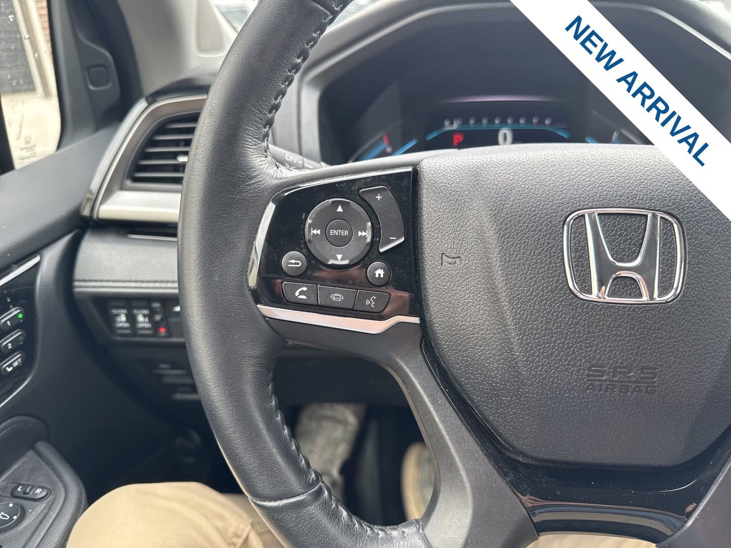 Used 2023 Honda Odyssey Touring image 20